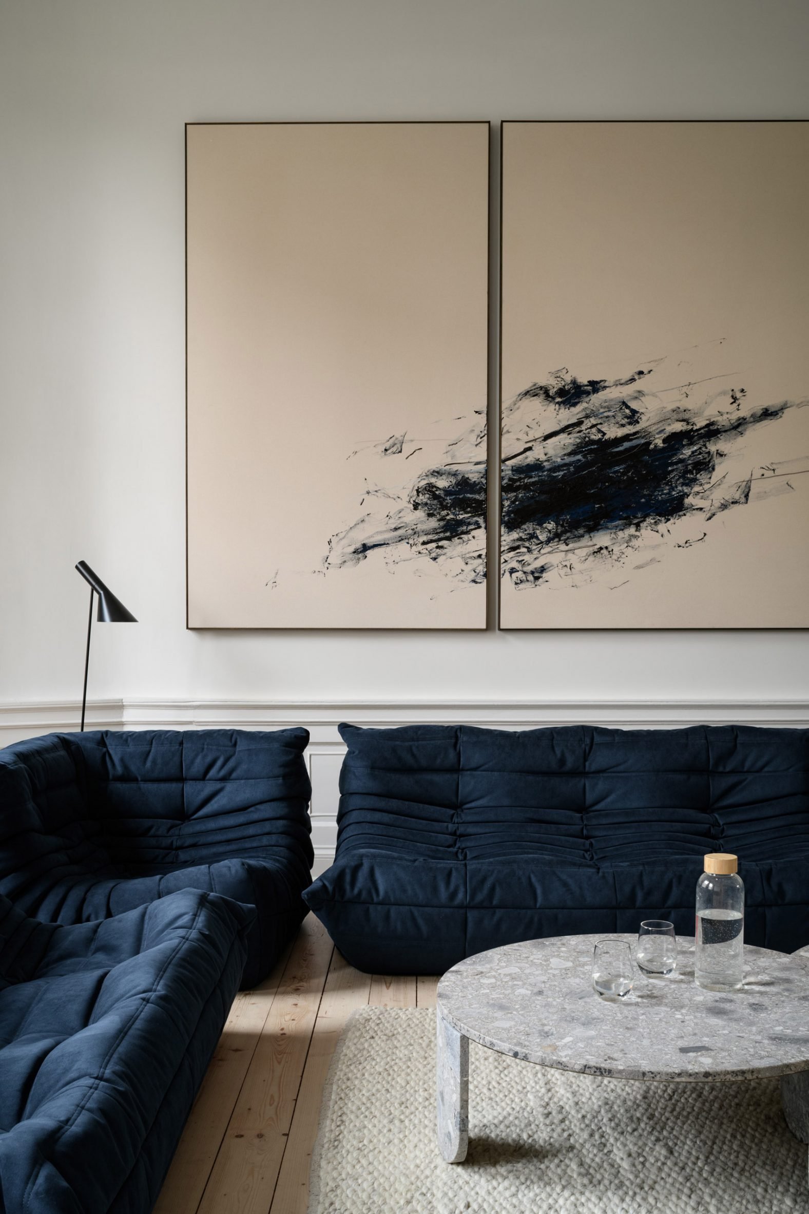 Living room interior of New Town Residence in Edinburgh by Luke McClelland