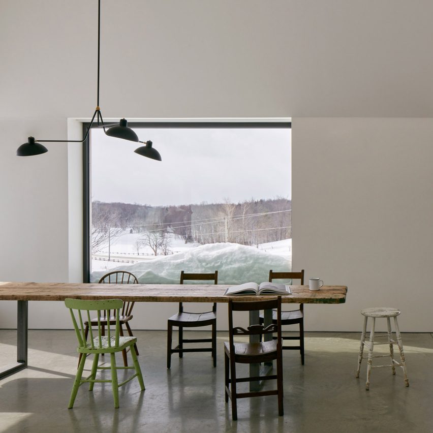 Nine dining areas styled with artfully mismatched chairs