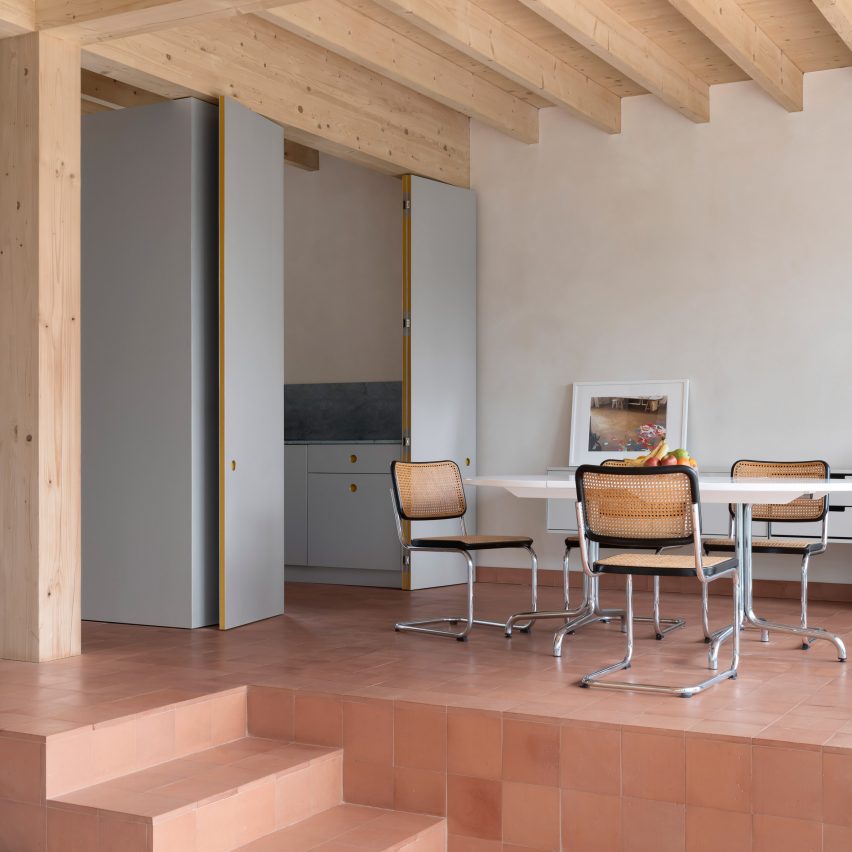 Ten dining rooms where cantilever chairs sit pretty around the table