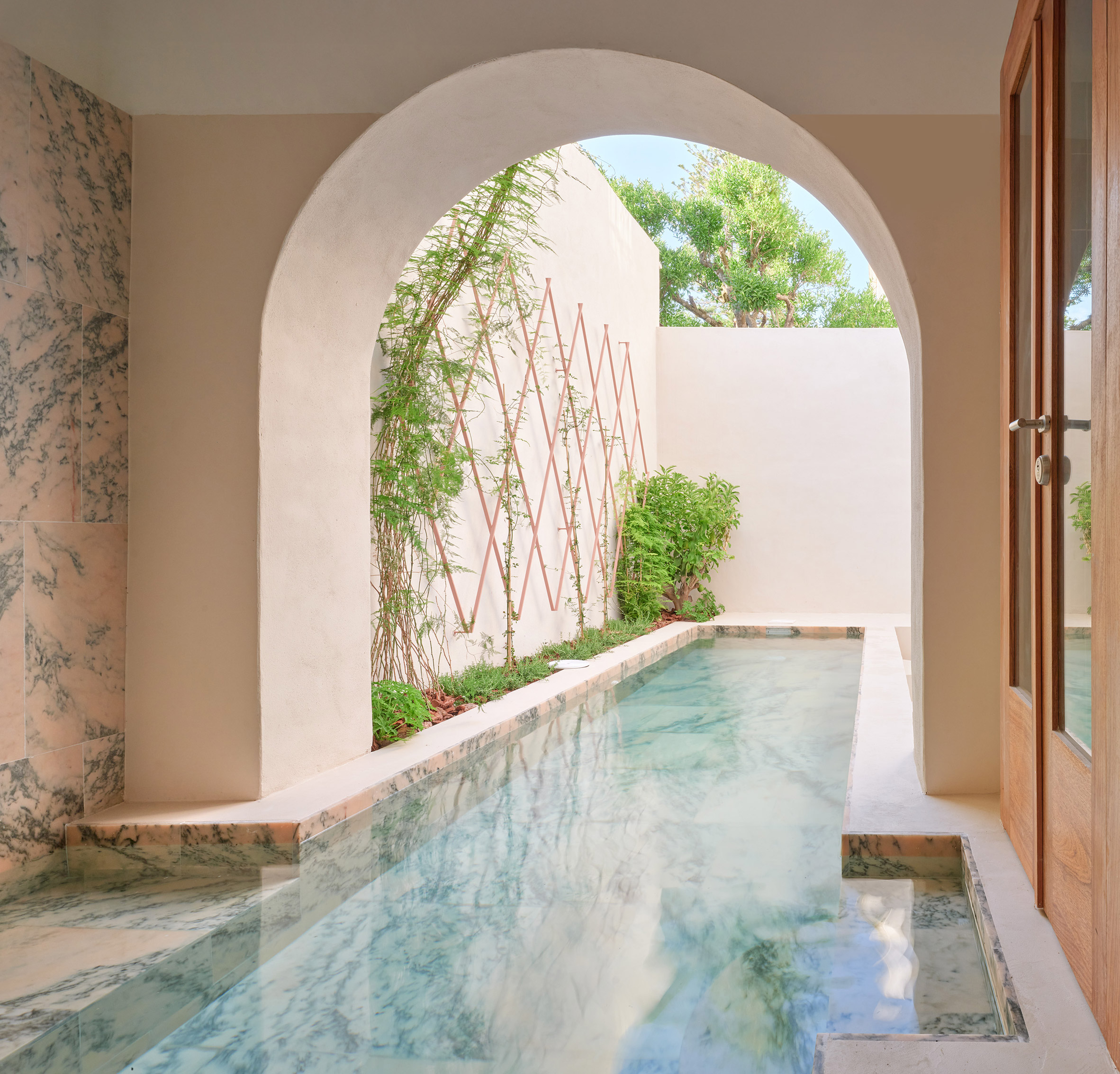 Casa Puerto by Lucas y Hernández-Gil