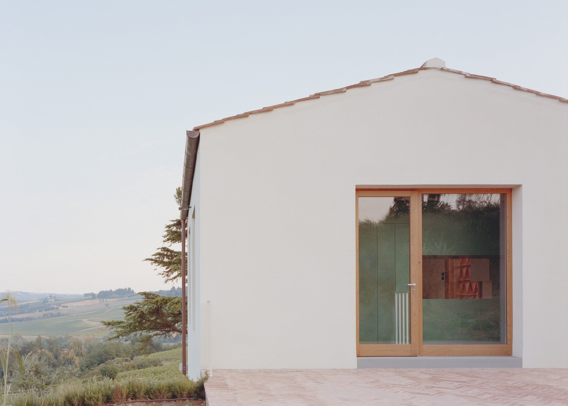 First floor entrance to Fienile N by Fōntego Architettura
