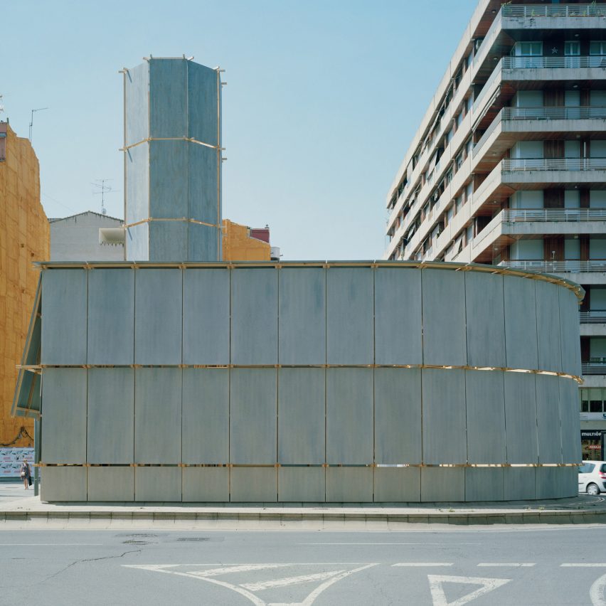 Leopold Banchini transforms roundabout into “intimate and communal” public bathhouse