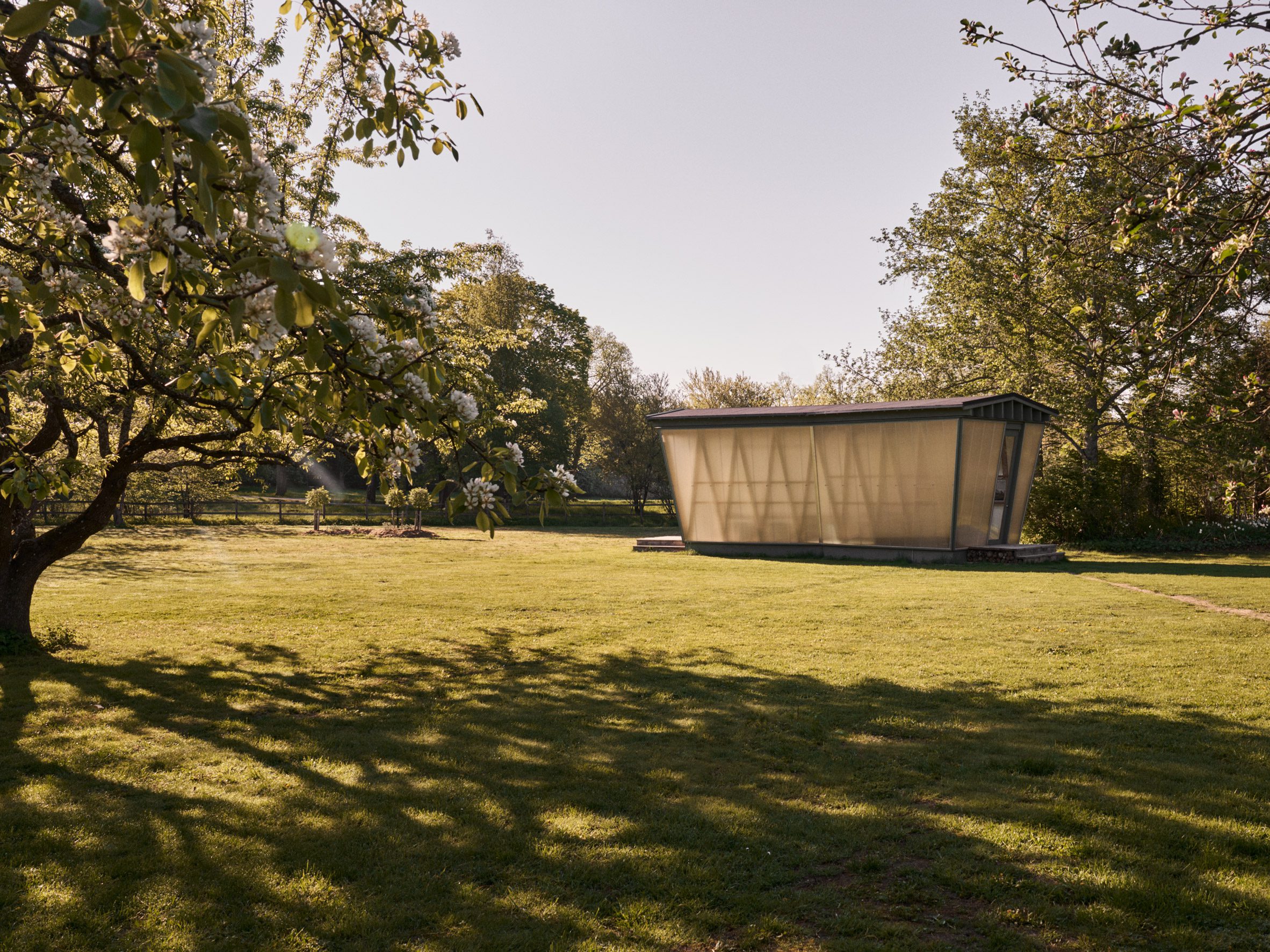 Paviljong Rosendal seen from a distance