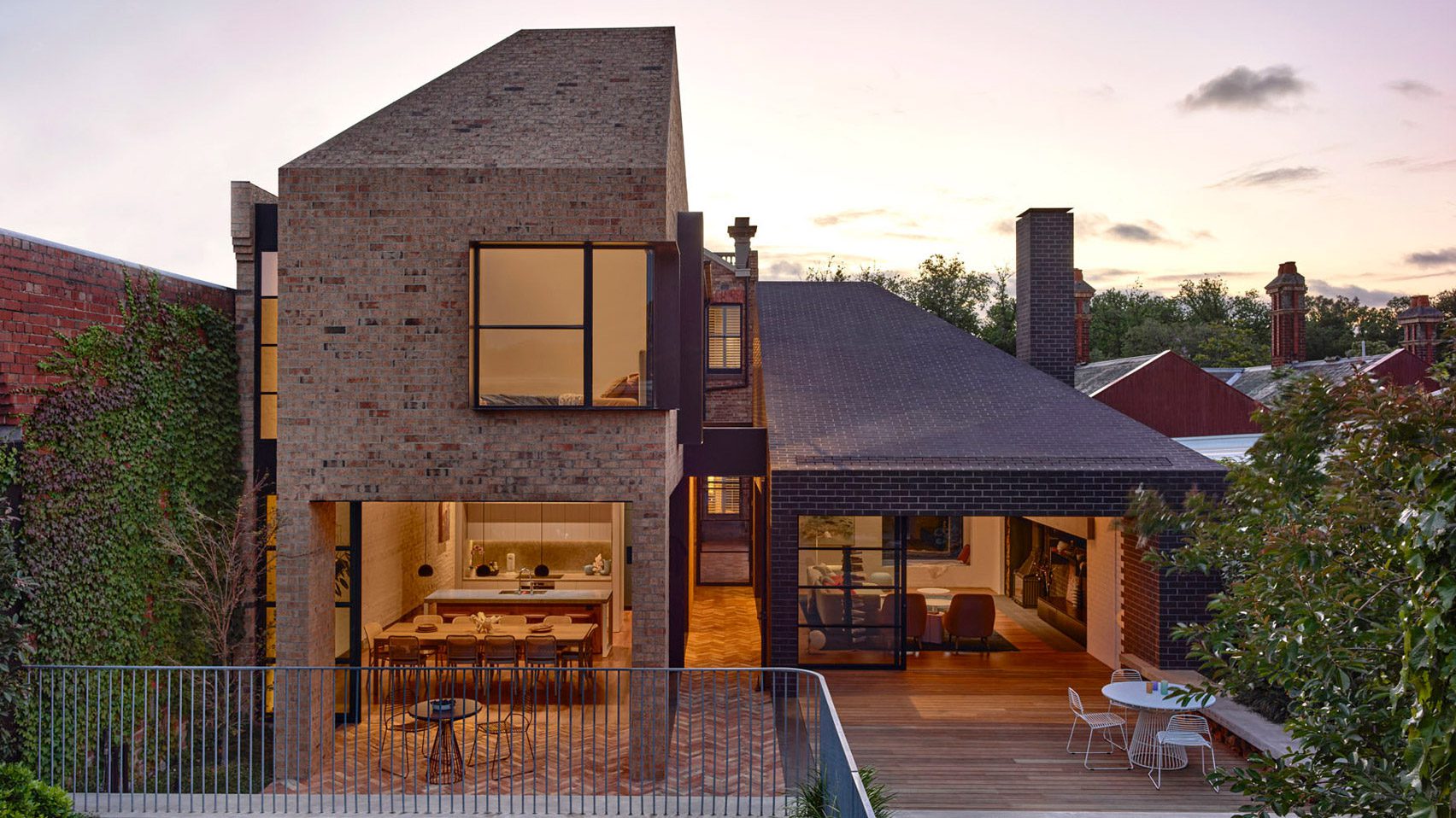 Mygunyah by the Circus by Matt Gibson Architecture + Design