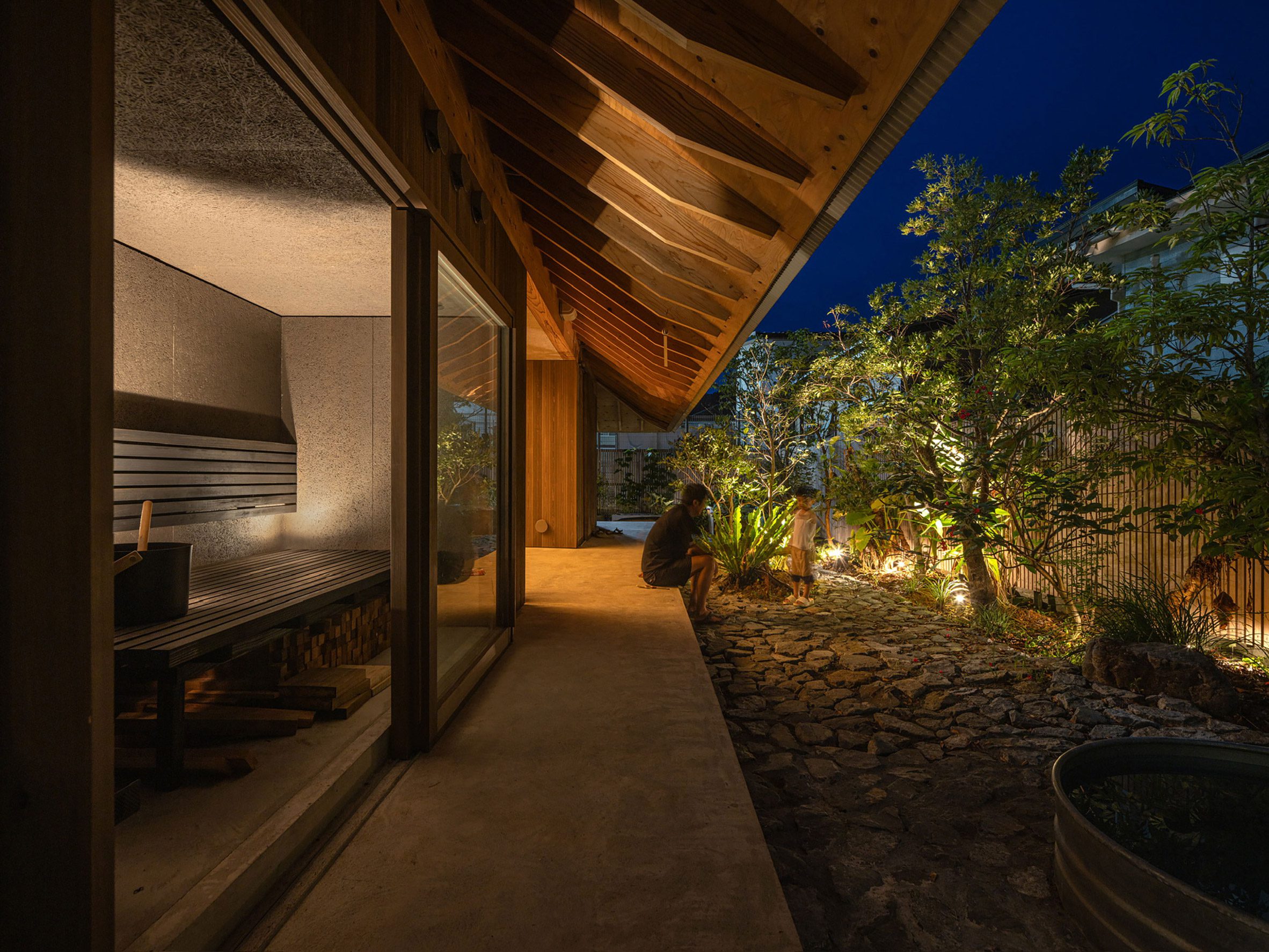 Residence in Japan by Sakai Architects