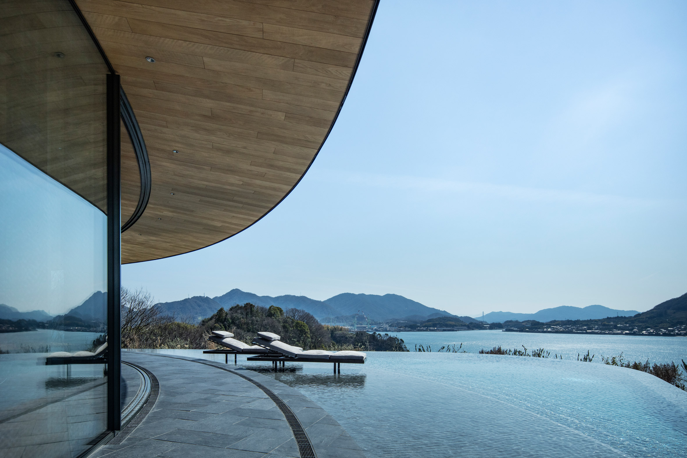 Infinity pool at Japanese villa