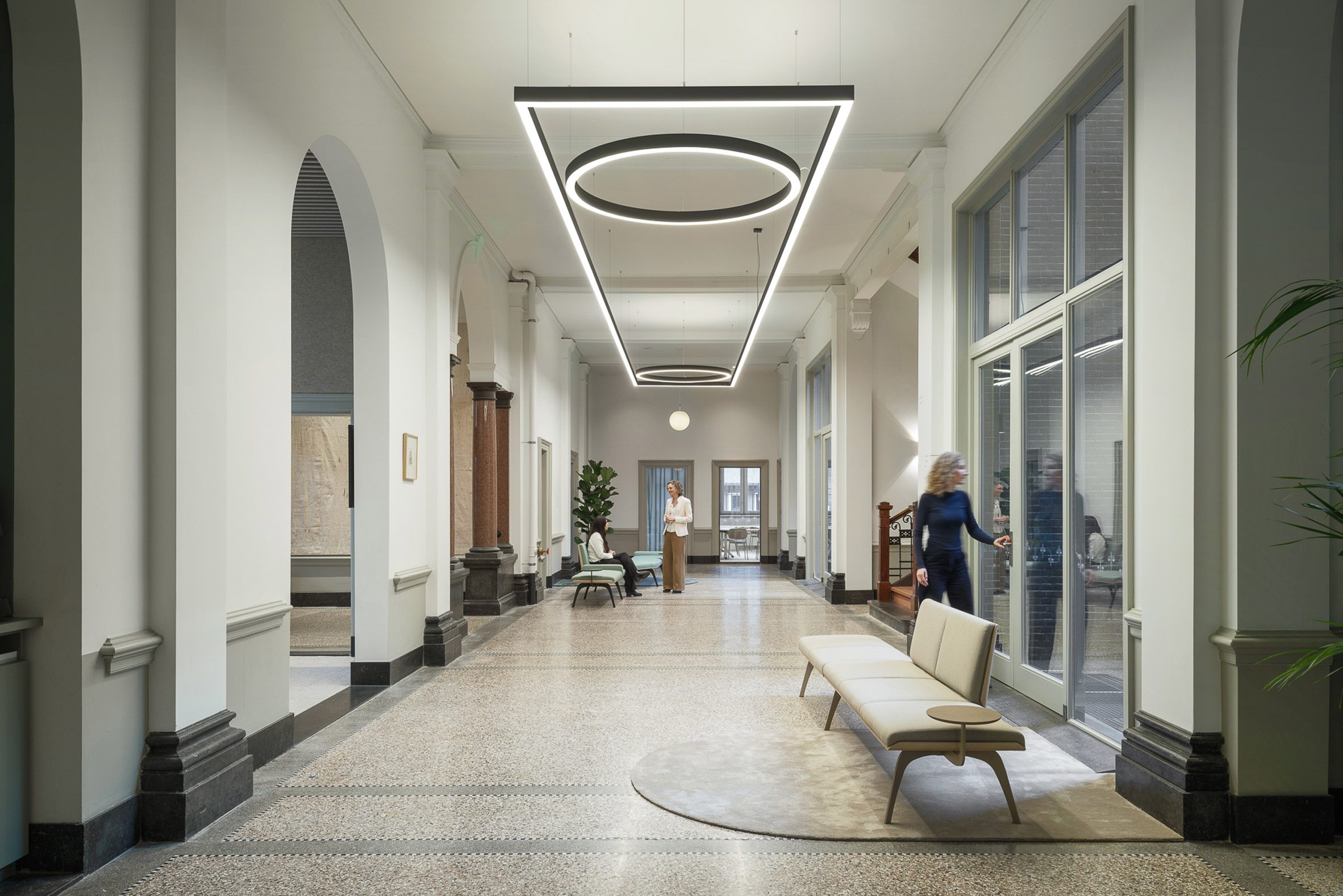 Courthouse Building H Utrecht by i29 and DP6 ground floor space with lighting feature