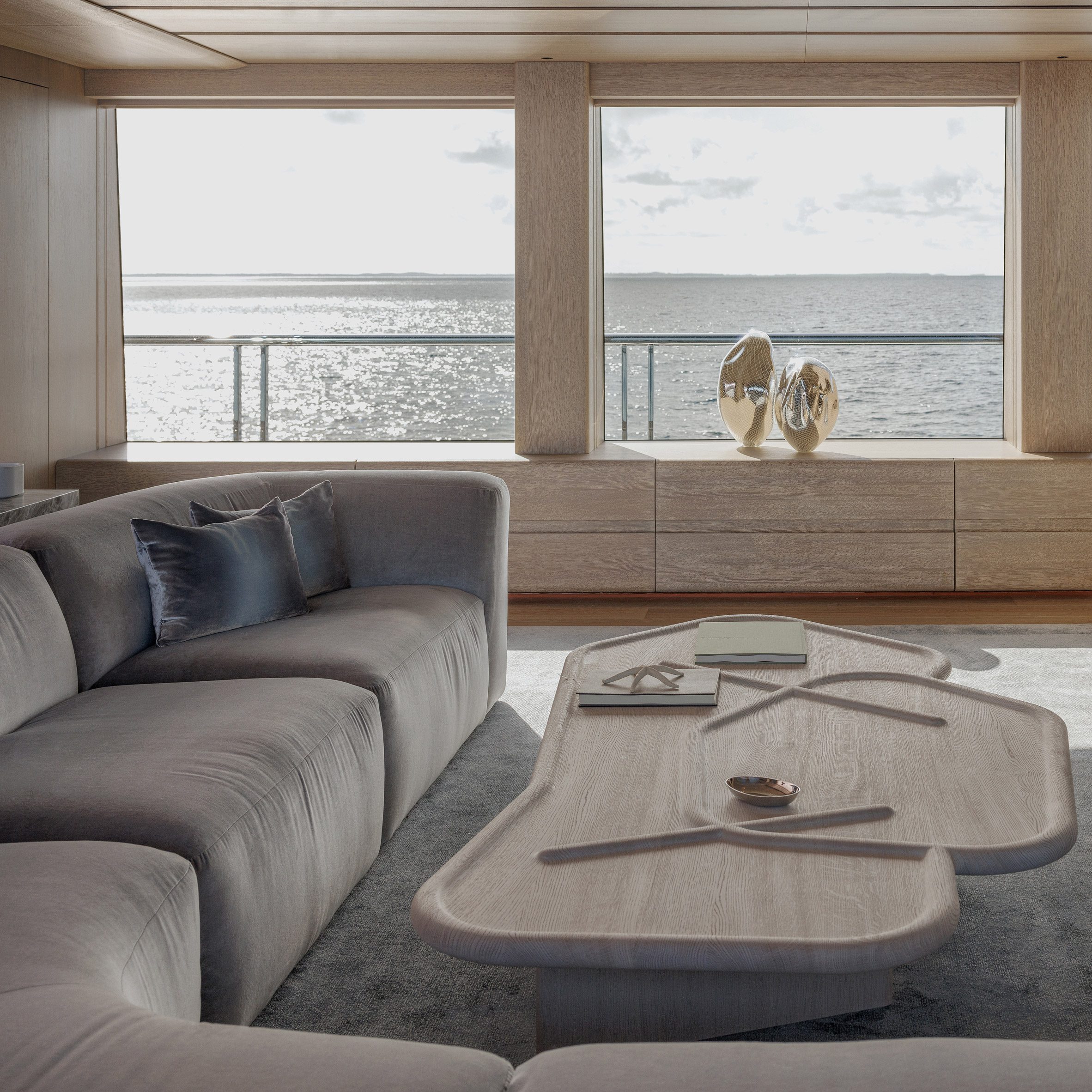 Entourage superyacht by Burdifilek