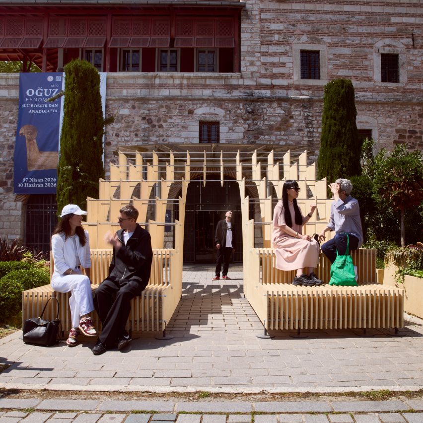 Wall Tribune Gate installation at Global Design Forum Istanbul