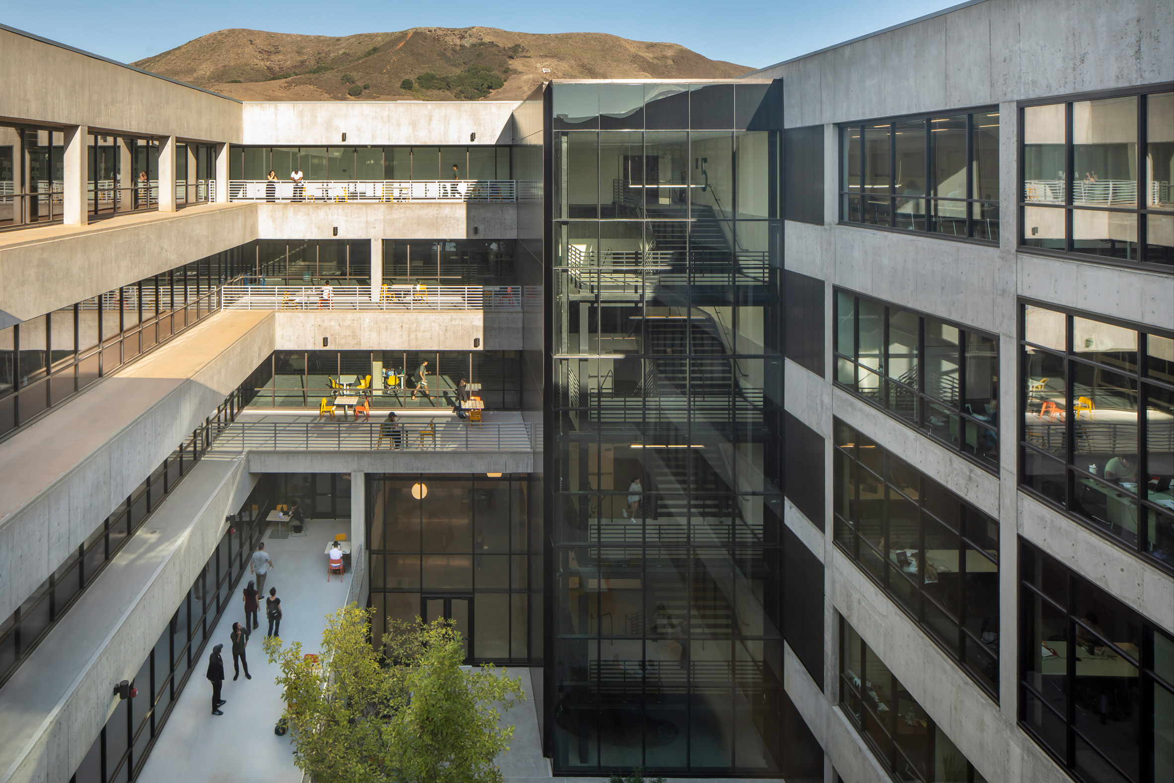 Courtyard at the Kennedy Library renovation in California by The Miller Hull Partnership