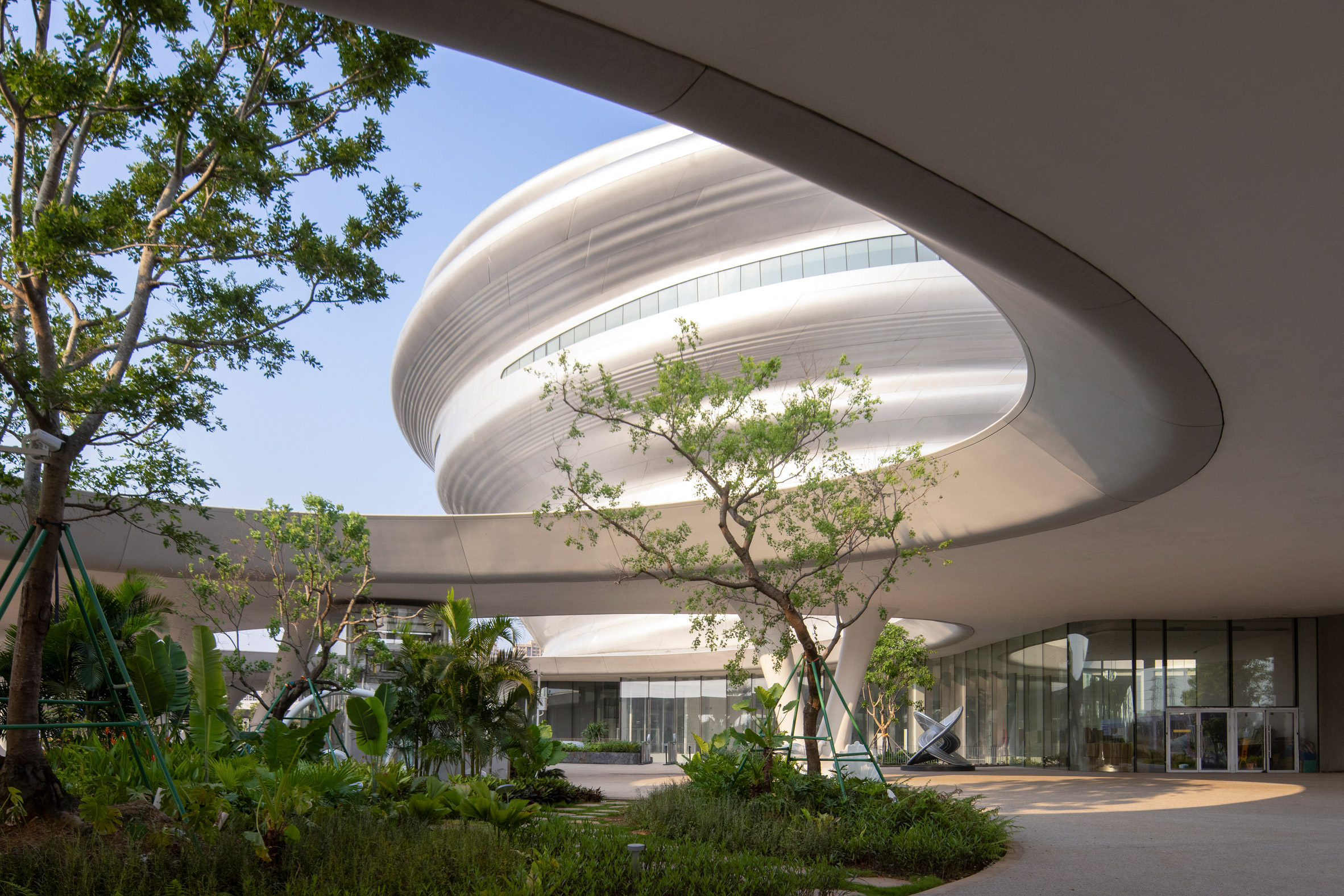 Ground level at public centre by MAD