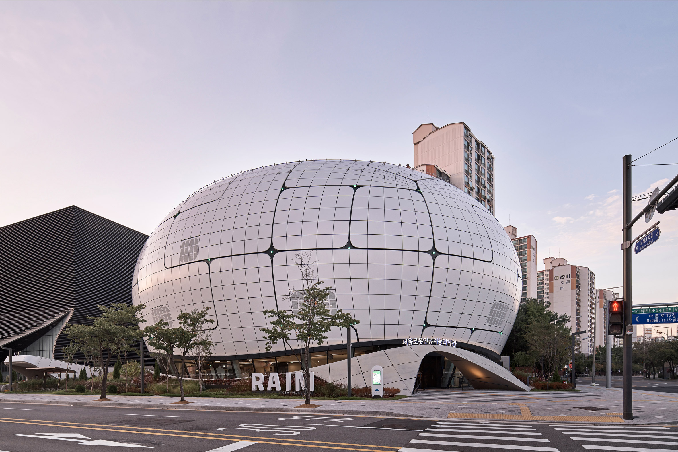 Seoul RAIM by Melike Altınışık Architects