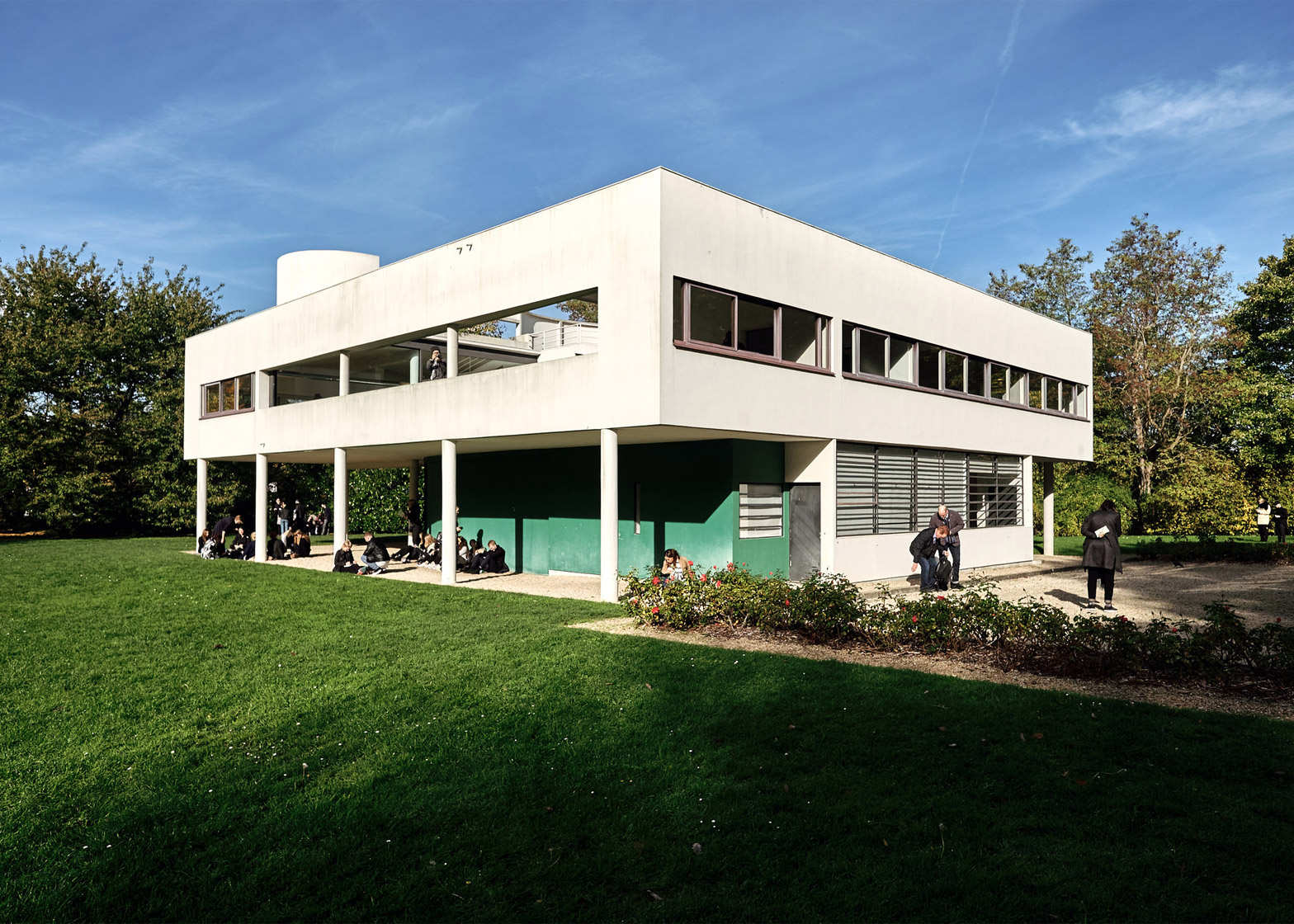 Villa Savoye by Le Corbusier
