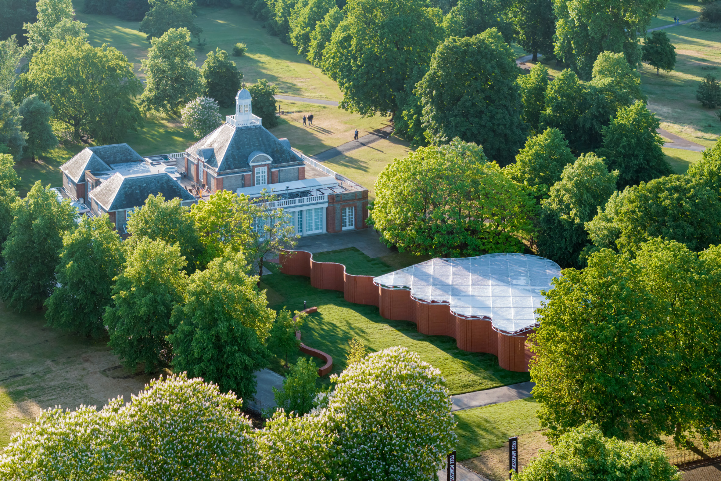 Serpentine Pavilion in London by Lanza Atelier